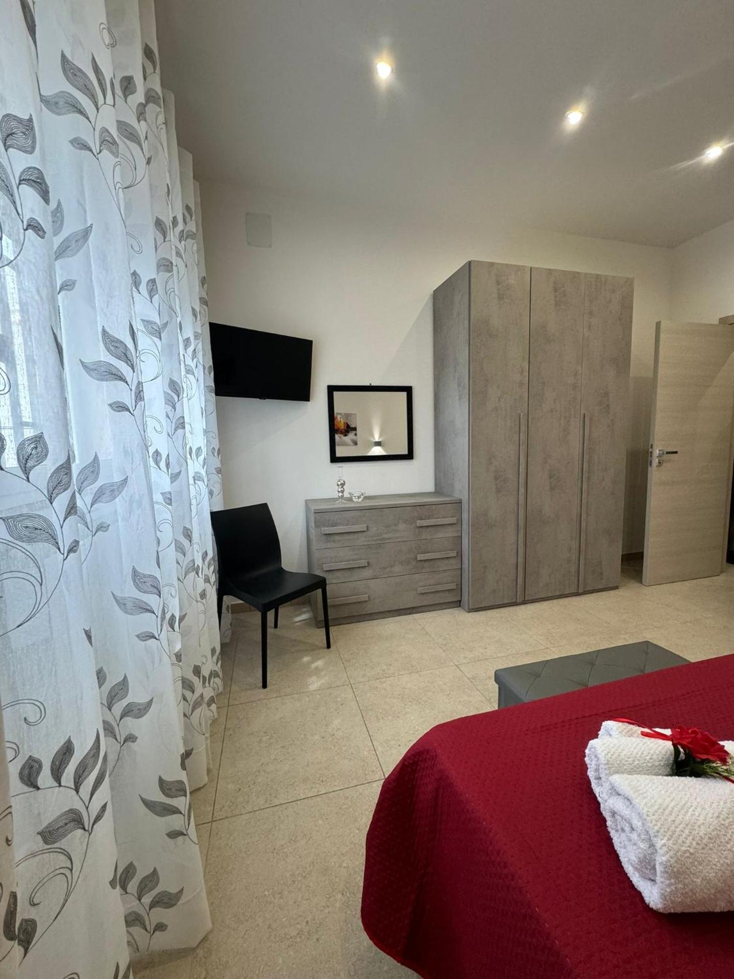 Casa Vacanze La Perla Rara Таранто Екстер'єр фото